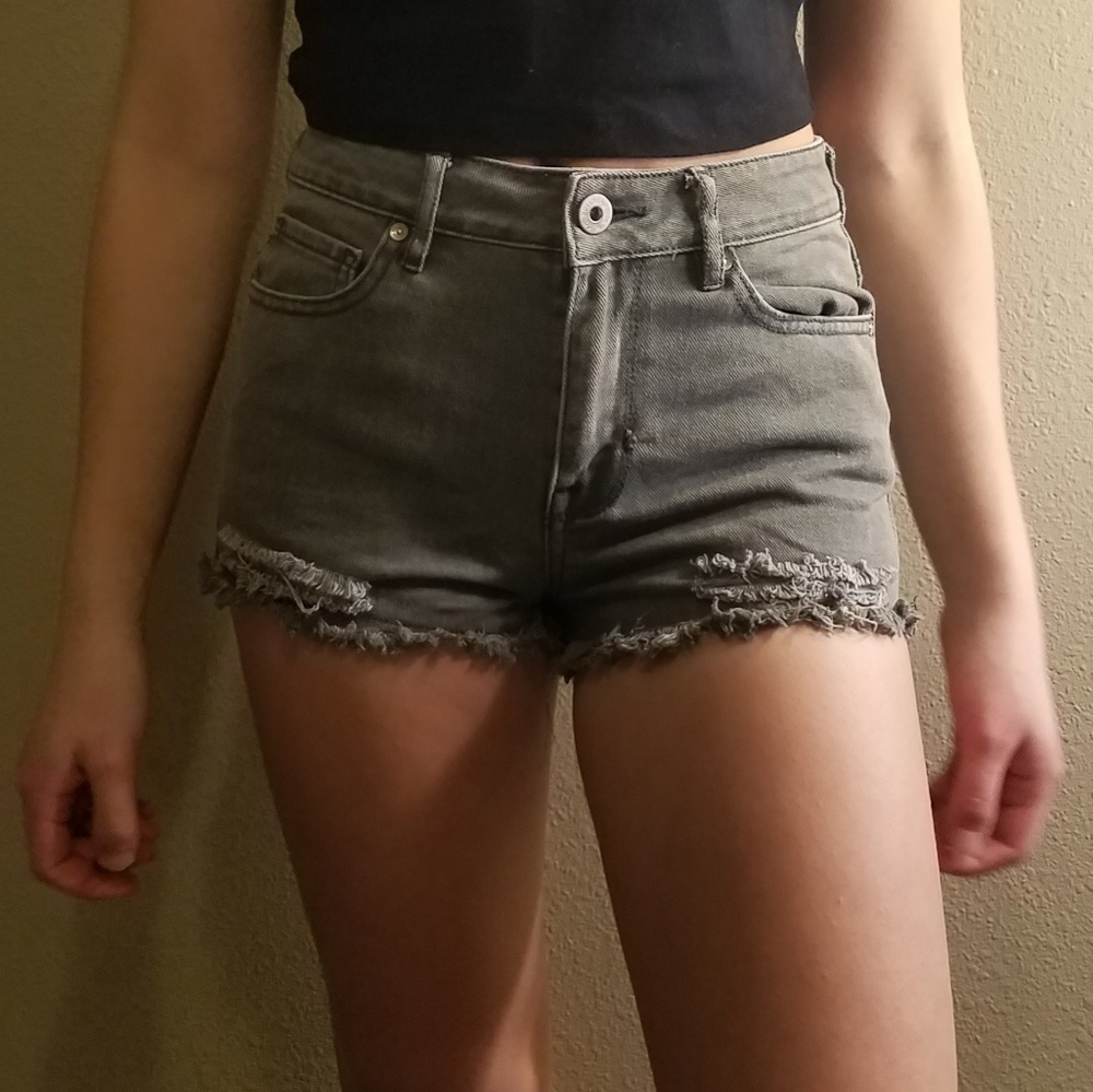 bullhead denim shorts